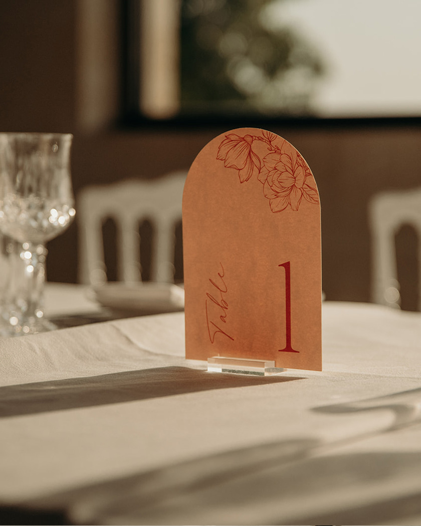 numéro de table pour un mariage coloré dans le Sud